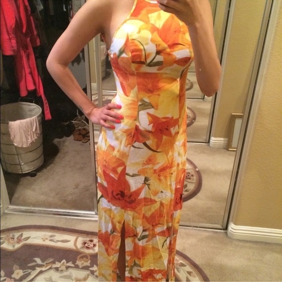 Guess Halter Neck Open Back Tropical Orange Floral Front Slit Maxi Dress sz 0 - Picture 4 of 14